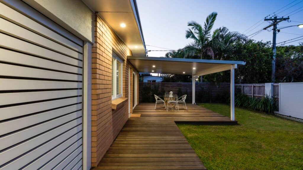 Modern australian home front at dusk